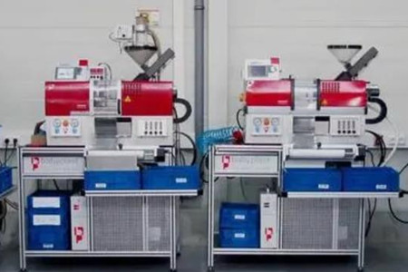 微型注塑機(jī)的價格范圍，幾萬元到數(shù)十萬元！