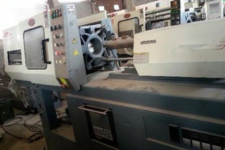 混雙色臥式注塑機的射出速度和壓力參數(shù)如何調(diào)節(jié)？