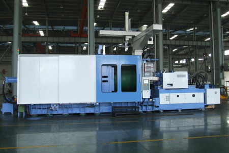 PVC管件注塑機(jī)啟動(dòng)前需要做哪些準(zhǔn)備工作？