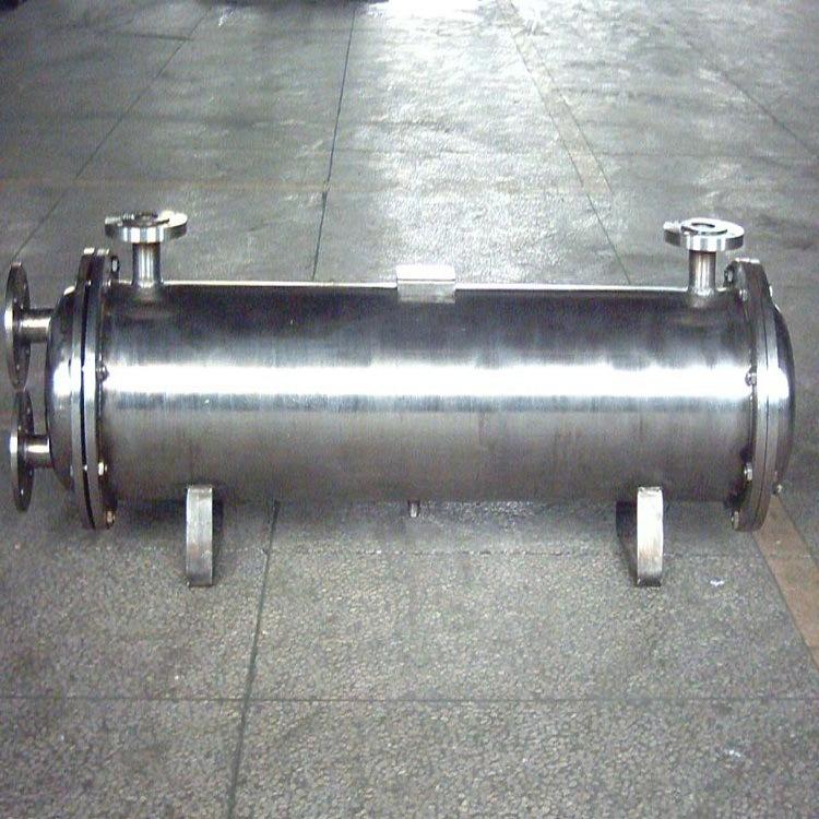 列管式冷凝換熱器的清理措施: 列管式冷凝換熱器的清理措施: